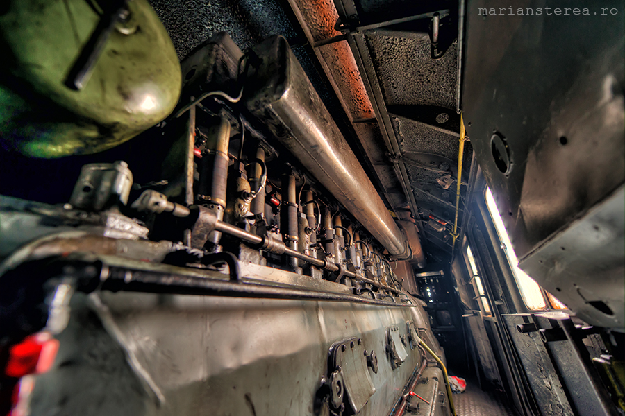 HDR locomotive 