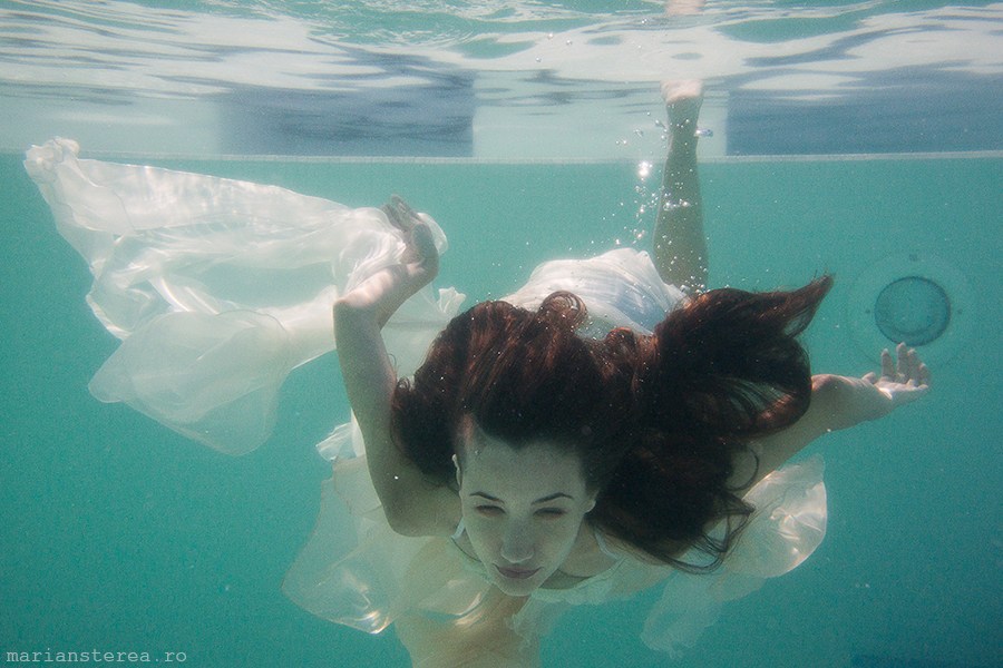 underwater_session_bride_pro_tv