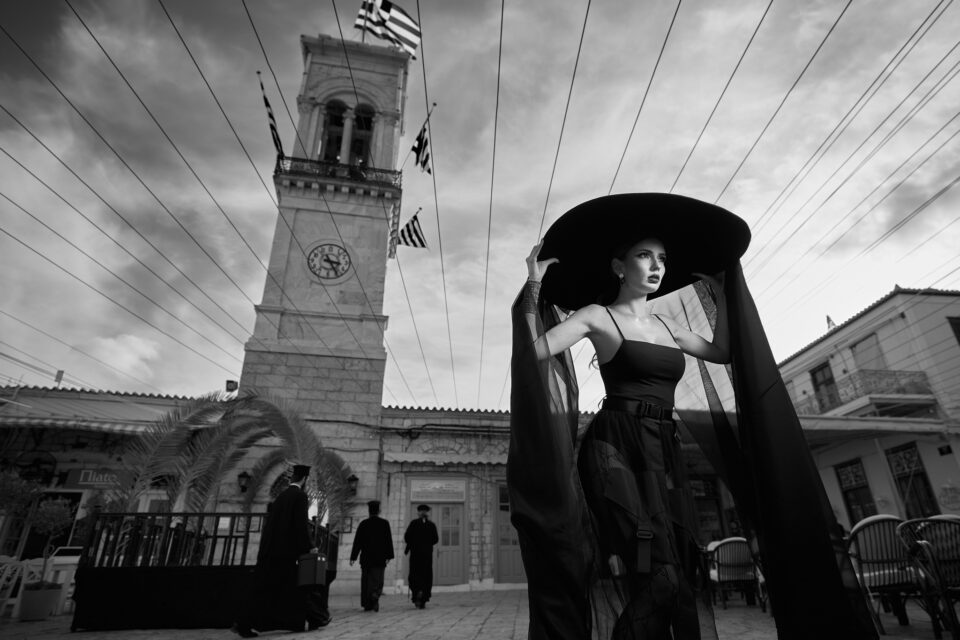 Dark Bride: ședință foto în Grecia, pe insula Hydra